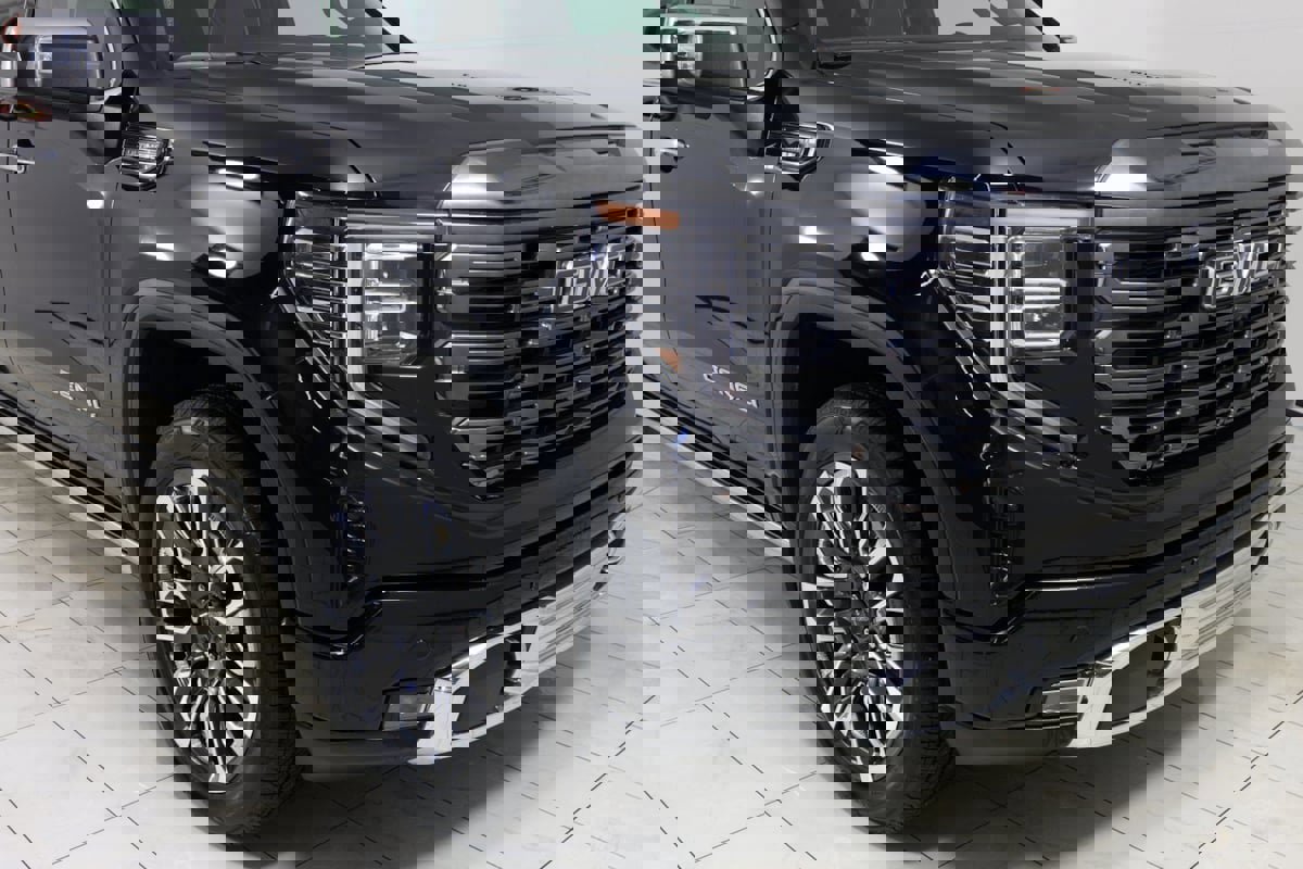 Used 2024 GMC Sierra 1500 Denali Ultimate image 38