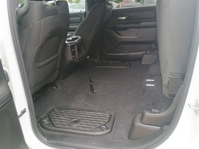 Used 2026 RAM 1500 Express AWD/4WD image 22