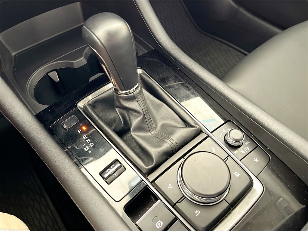 Used 2022 MAZDA MAZDA3 s image 17