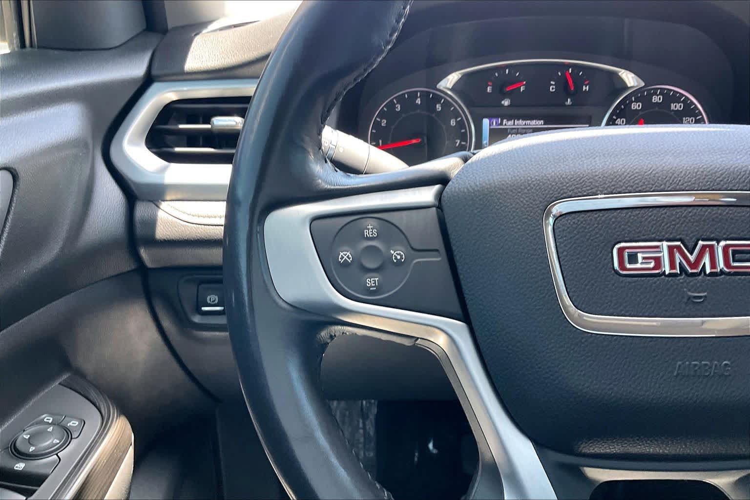 Used 2018 GMC Acadia SLT FWD image 22