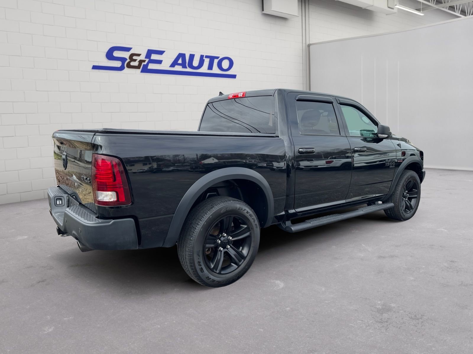 Used 2022 RAM 1500 Classic Warlock image 4