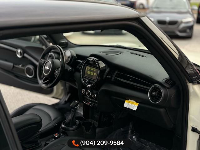Used 2017 MINI Cooper 2-Door Hardtop image 31