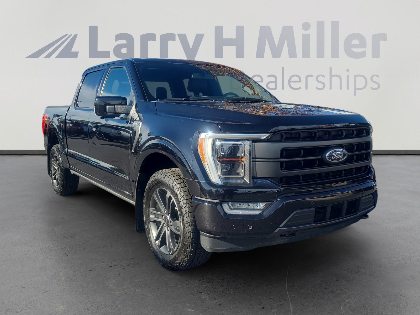 Certified 2022 Ford F150 Lariat w/ Equipment Group 502A High image 7