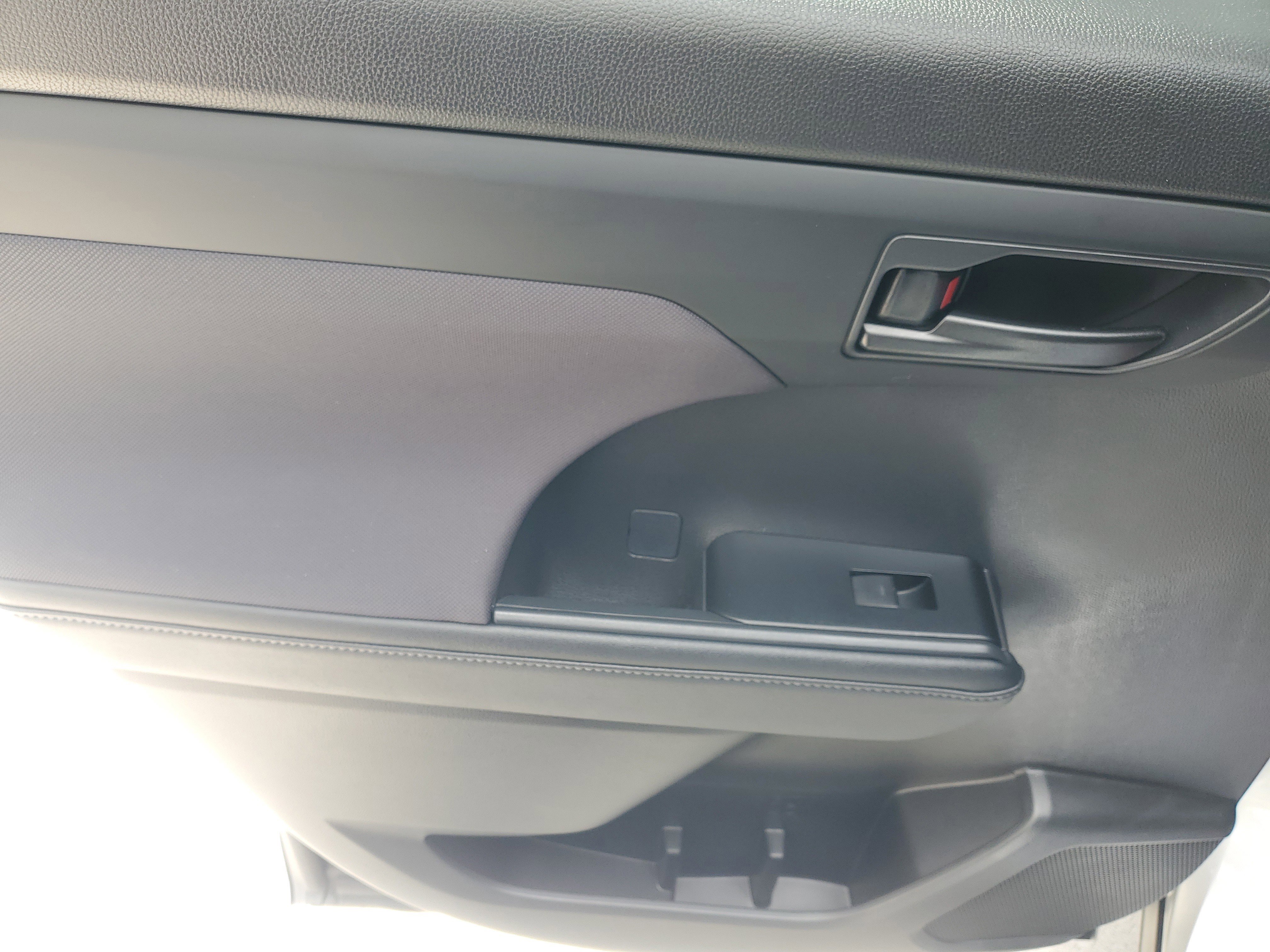 Certified 2024 Toyota Highlander LE FWD image 16