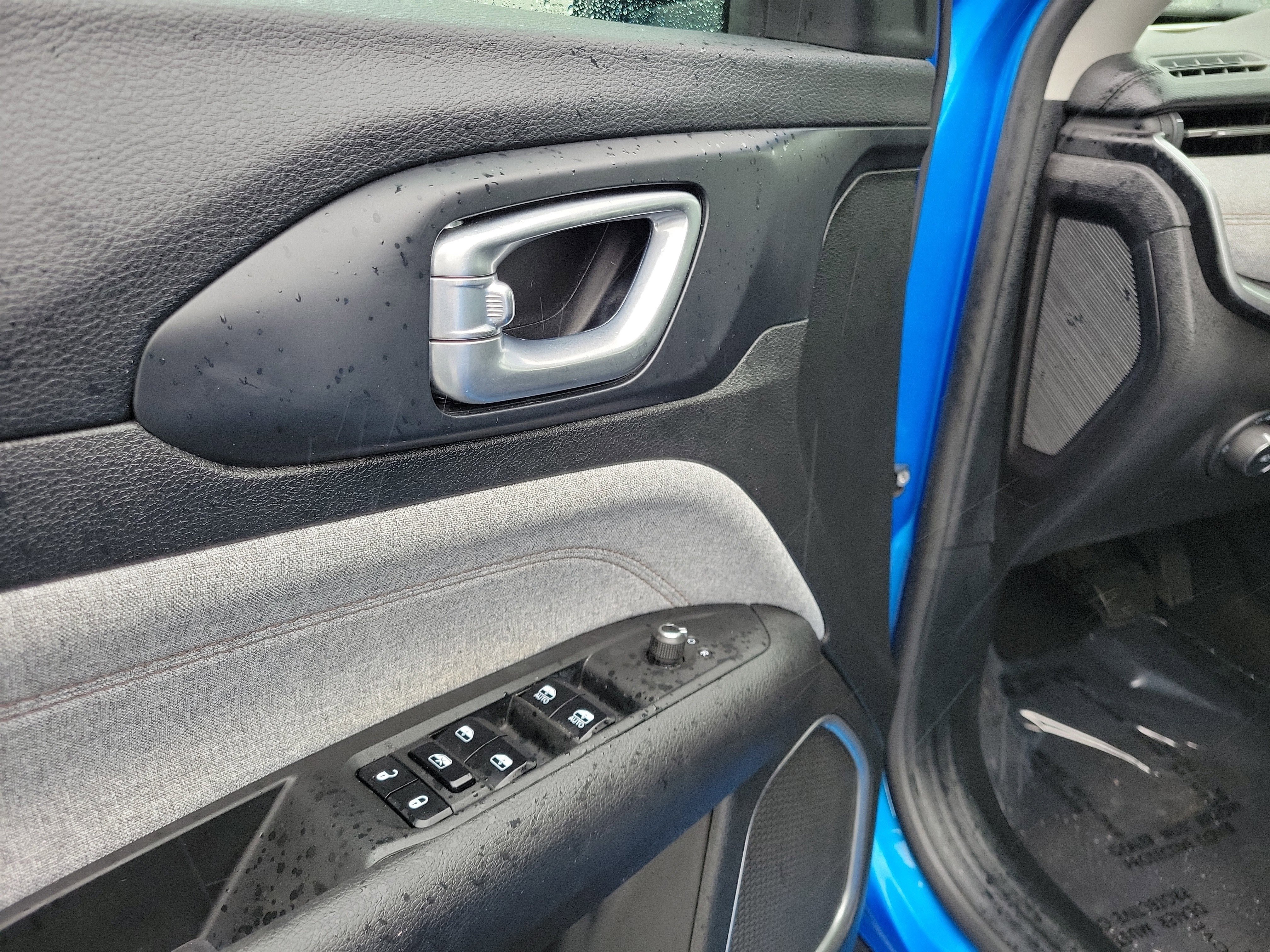 Used 2022 Jeep Compass Latitude AWD/4WD image 18