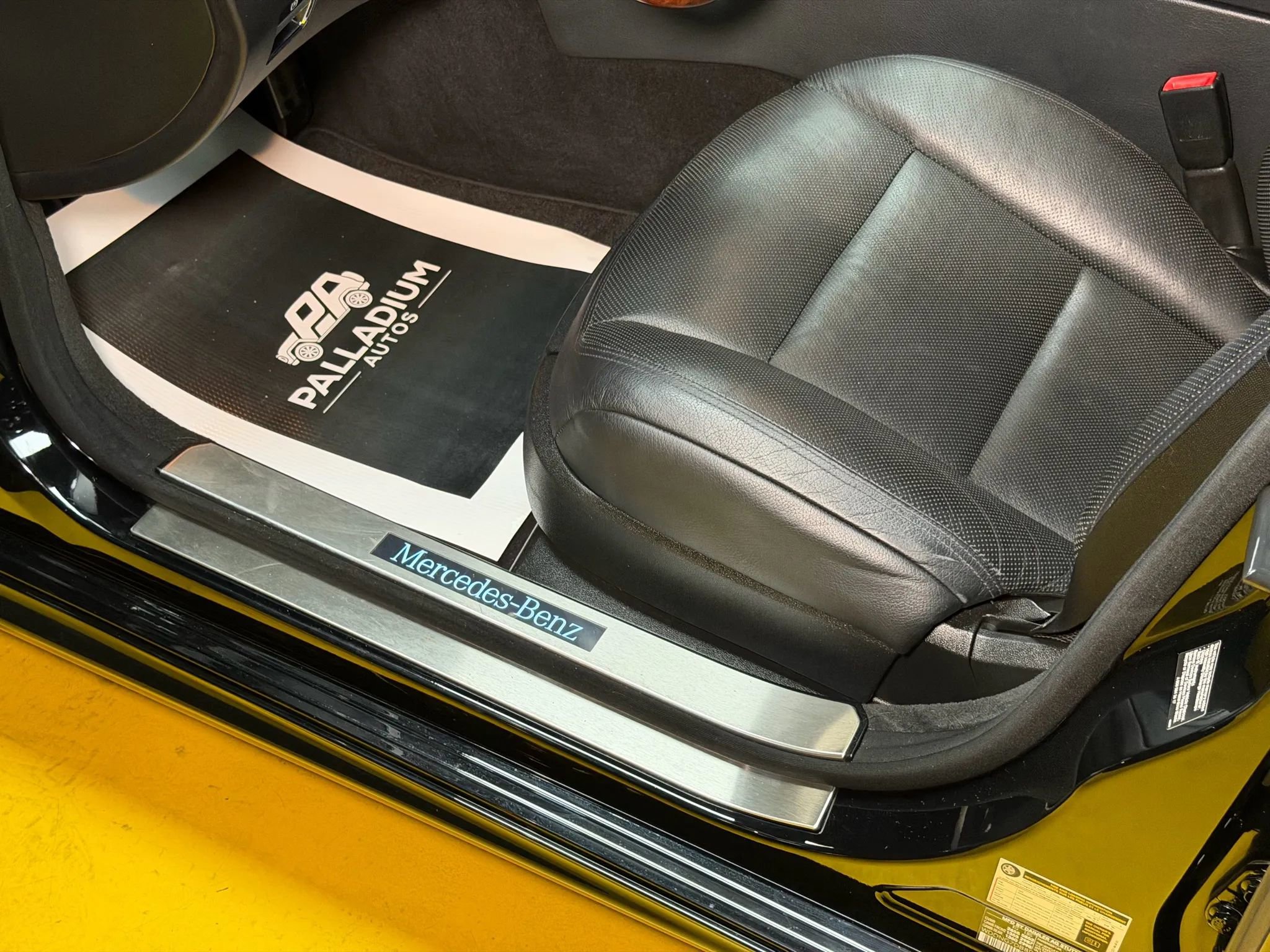 Used 2013 Mercedes-Benz S 550 w/ Sport Pkg Plus One image 37