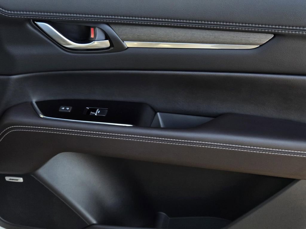 New 2025 MAZDA CX-5 Signature image 10