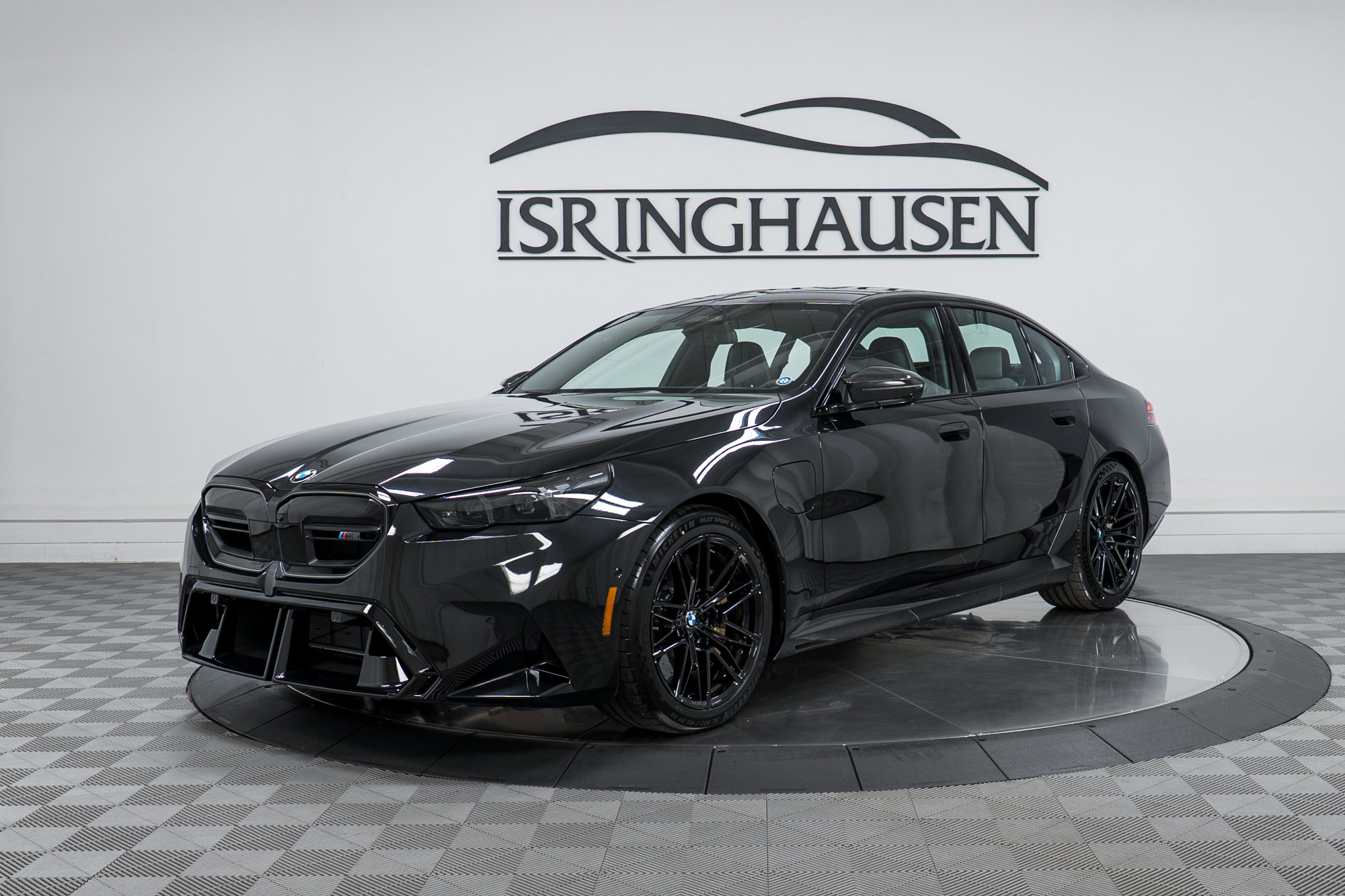 Used 2026 BMW M5 w/ Carbon Package image 1