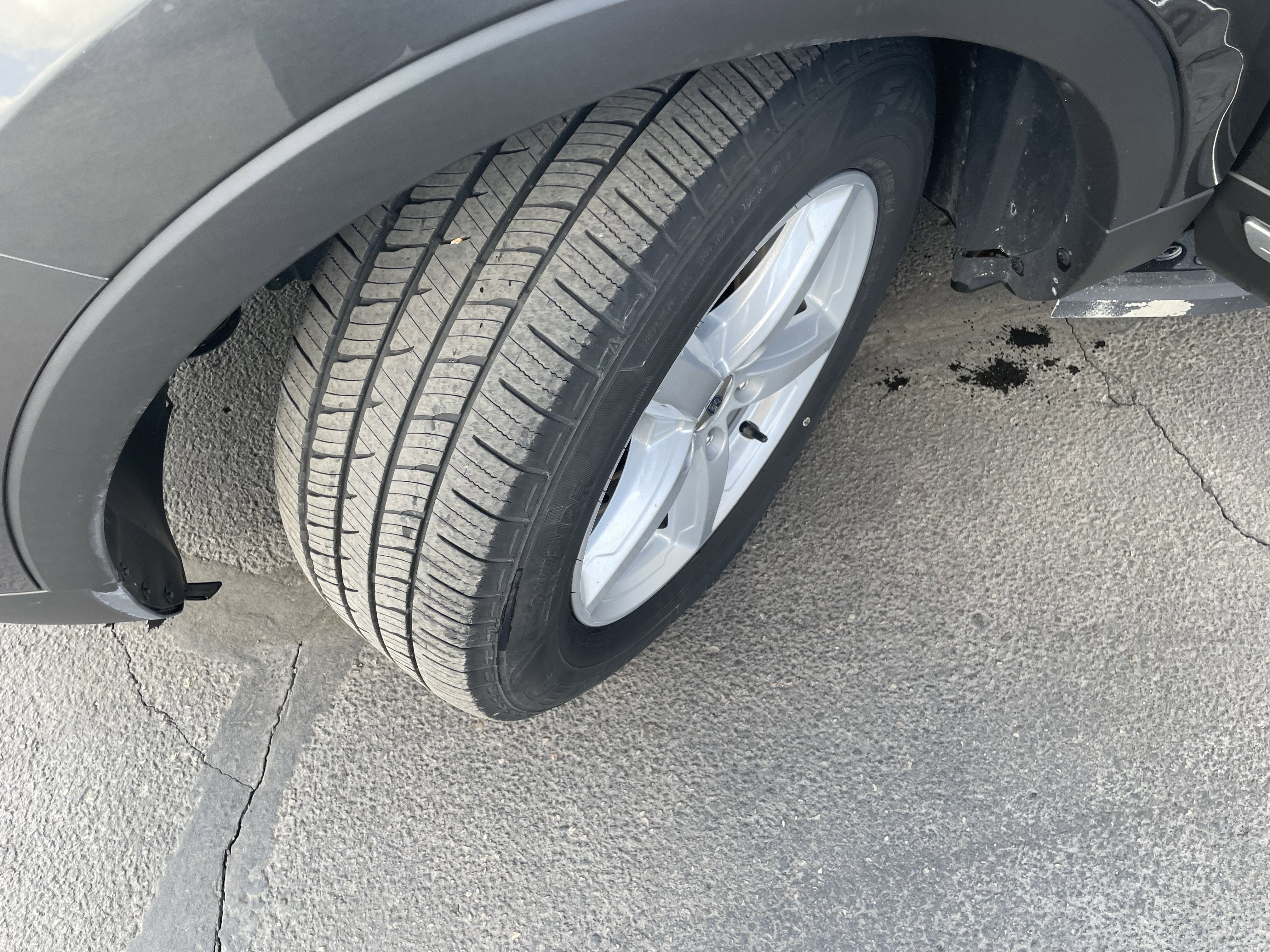 Used 2016 Ford Explorer XLT w/ Equipment Group 202A image 10