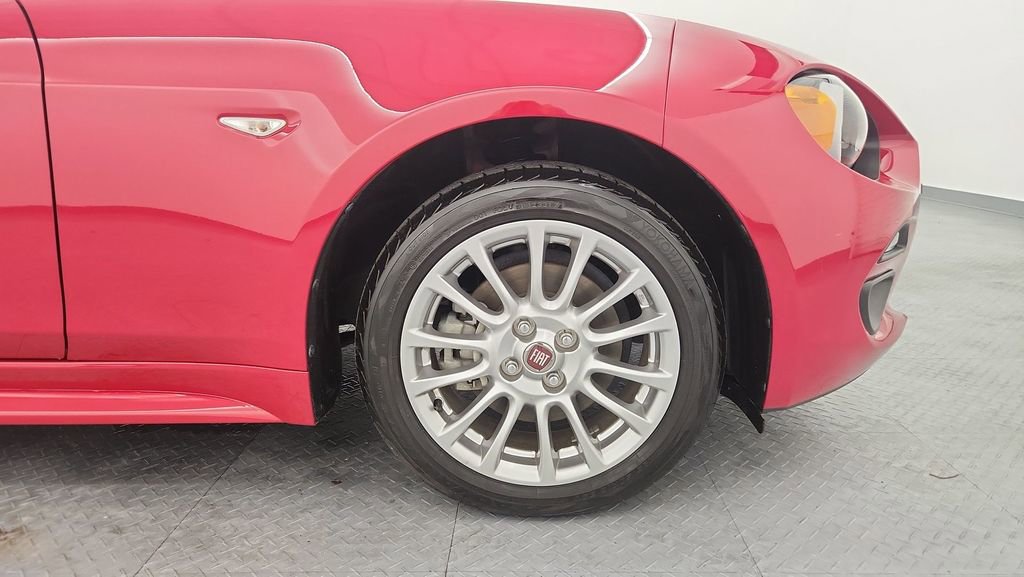 Used 2018 FIAT 124 Spider Classica RWD image 23