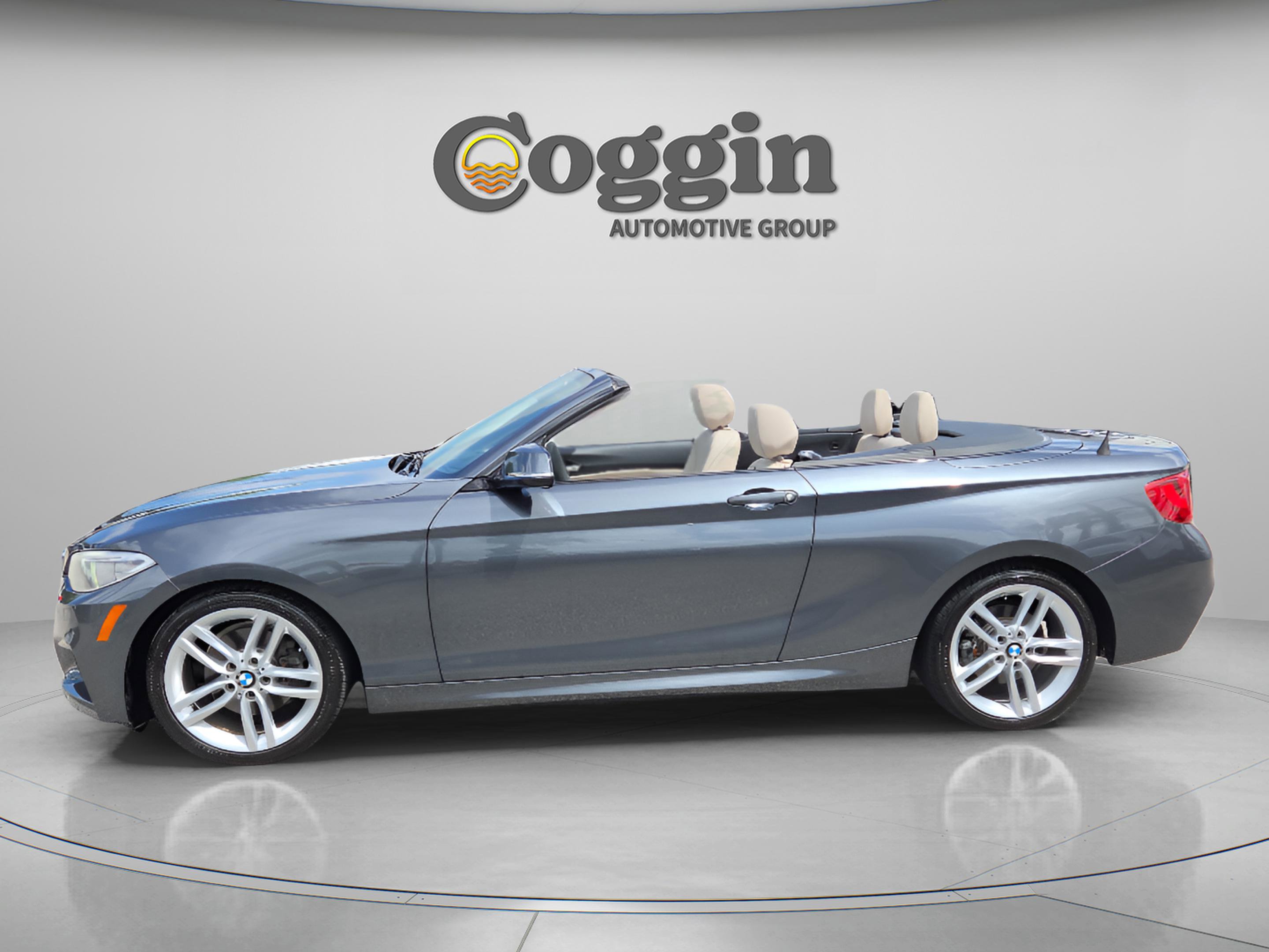 Used 2017 BMW 230i Convertible image 2