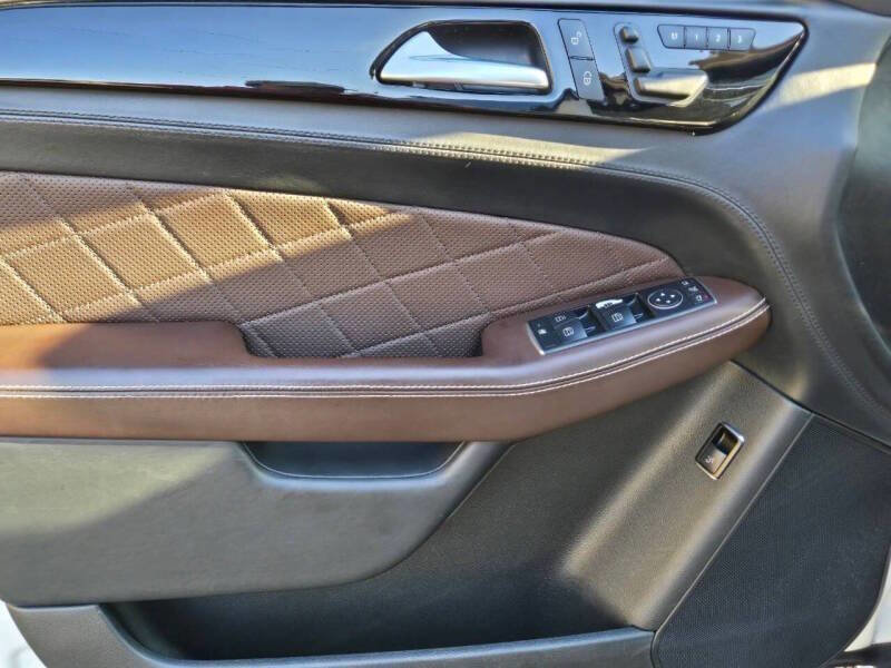 Used 2015 Mercedes-Benz ML 400 4MATIC image 18