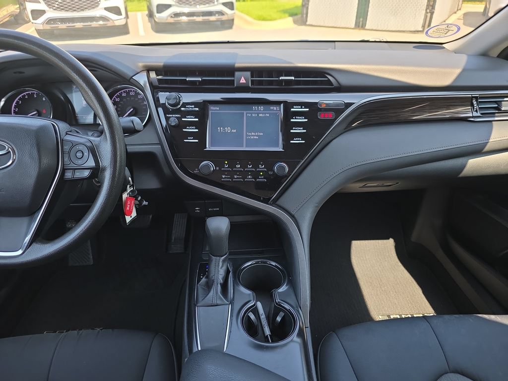 Used 2019 Toyota Camry LE FWD image 15