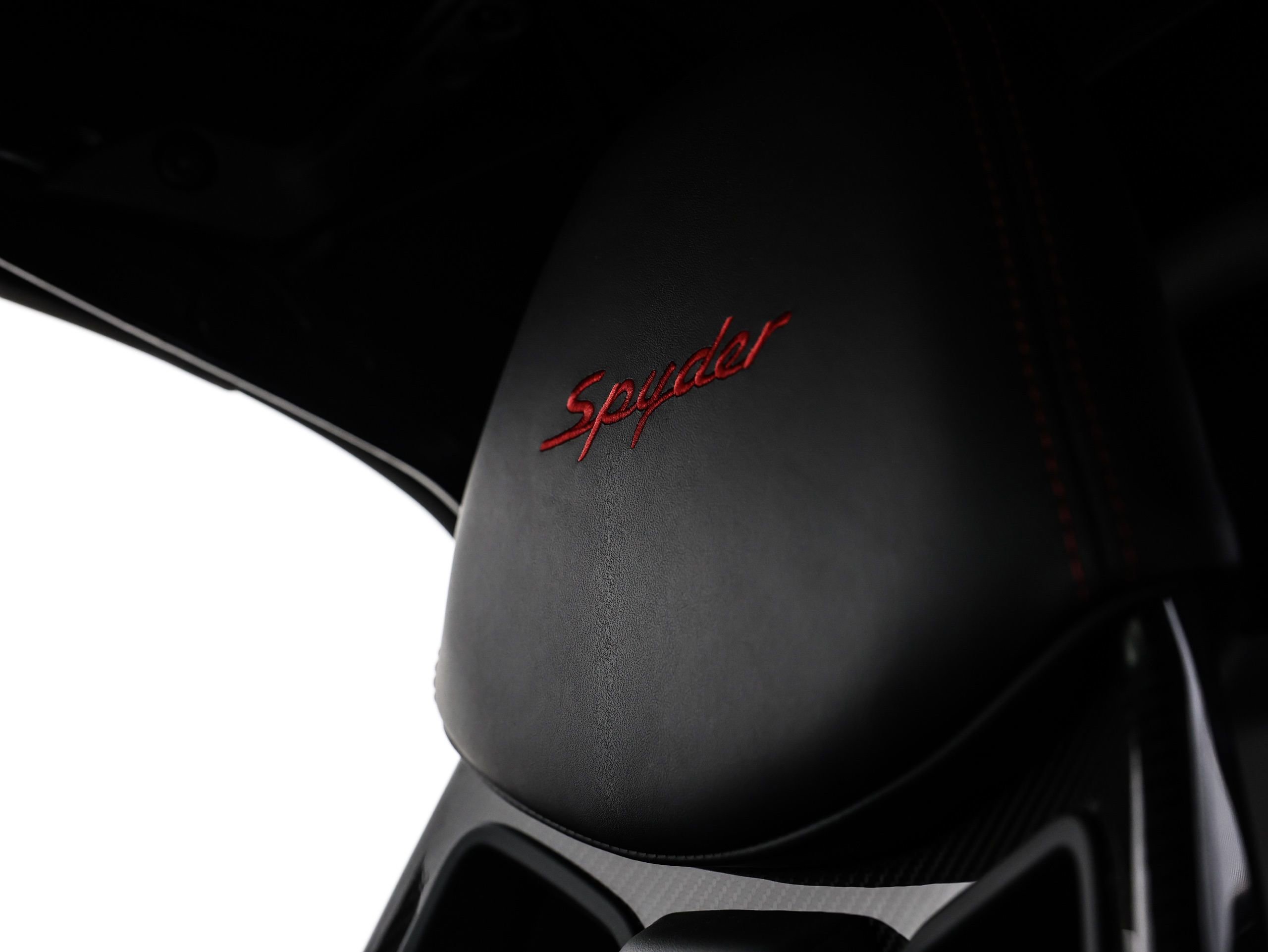 Used 2022 Porsche 718 Boxster Spyder image 34