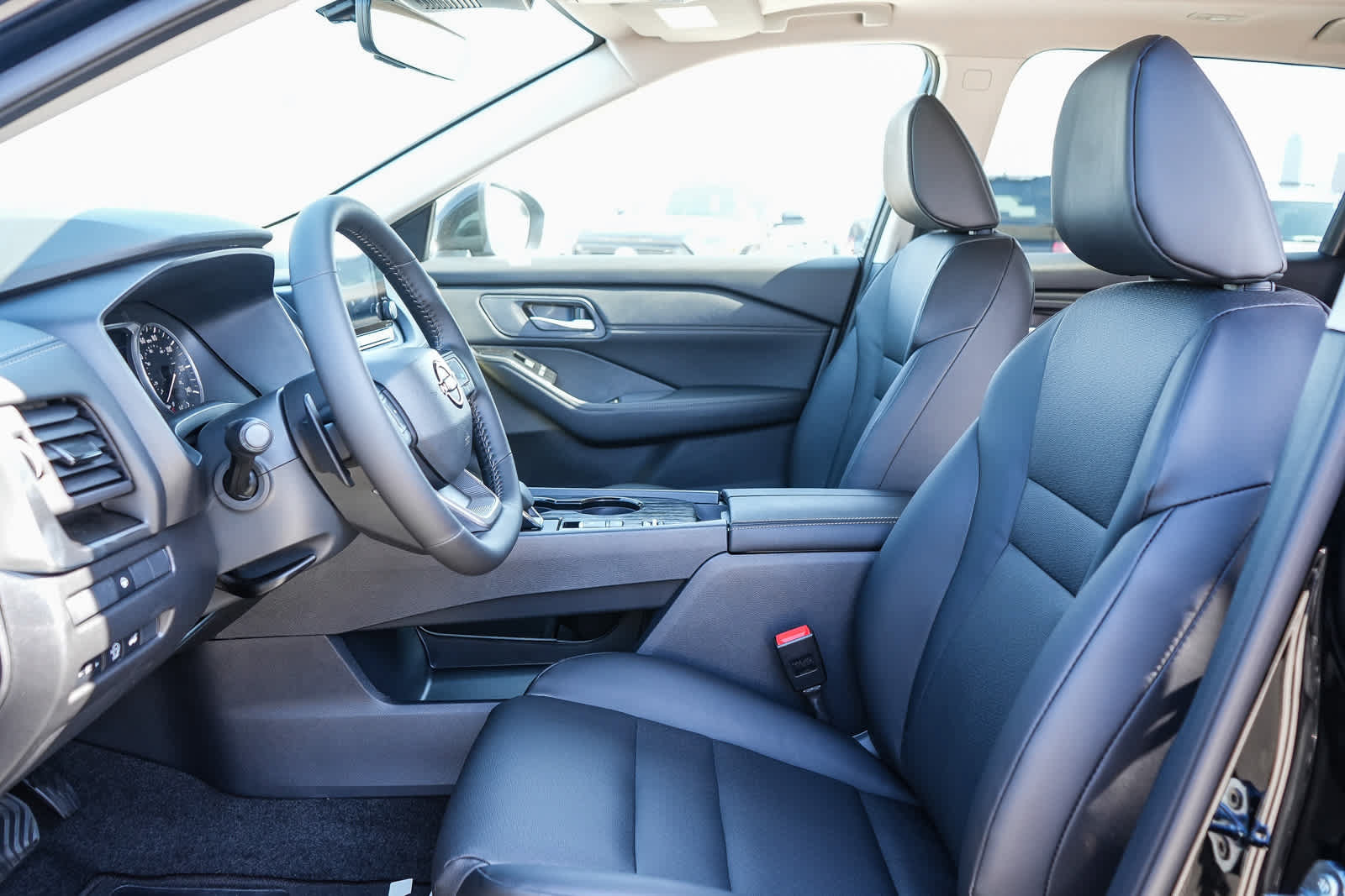 New 2026 Nissan Rogue Dark Armor FWD image 19
