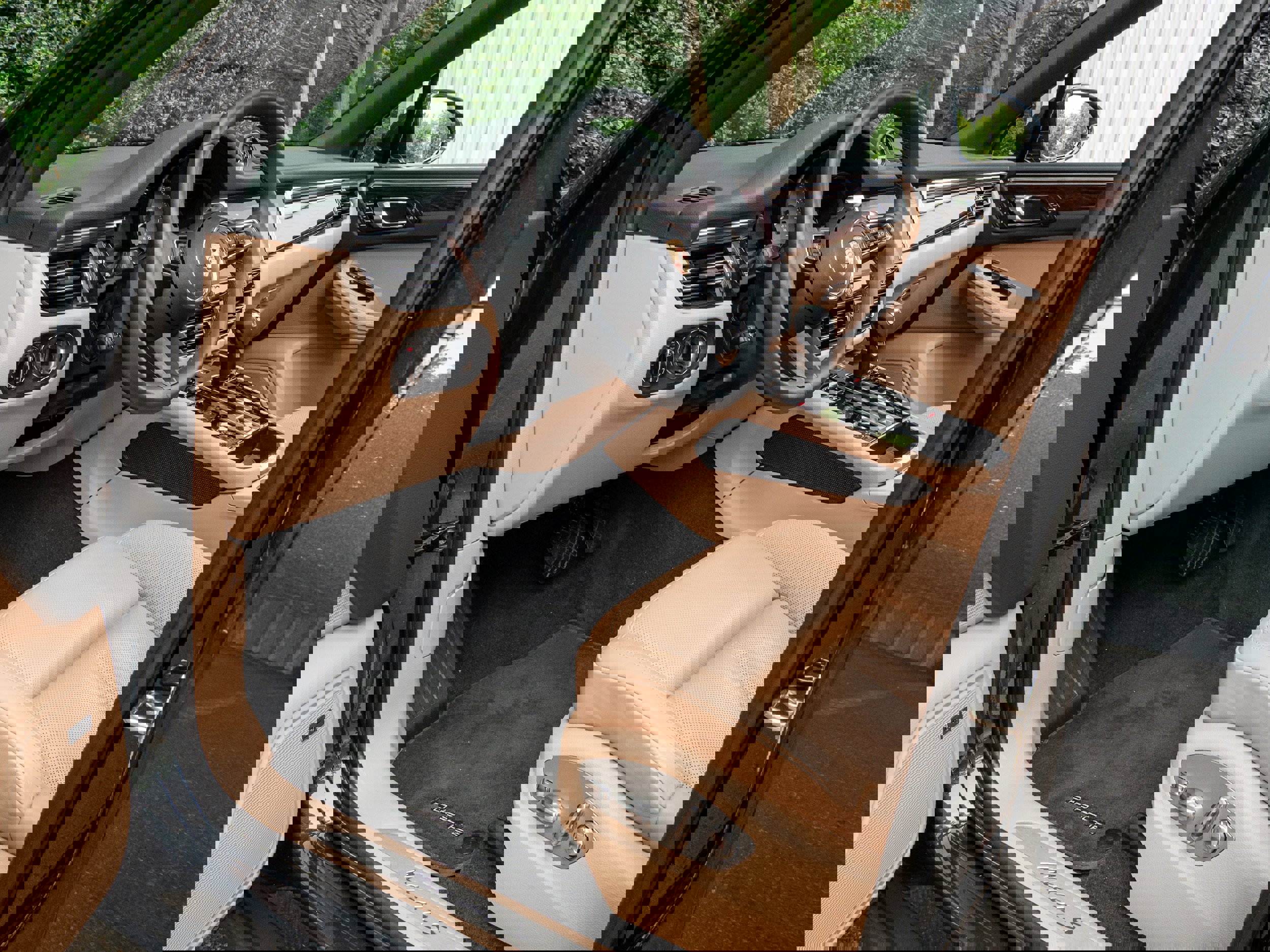 Used 2024 Porsche Macan S image 4