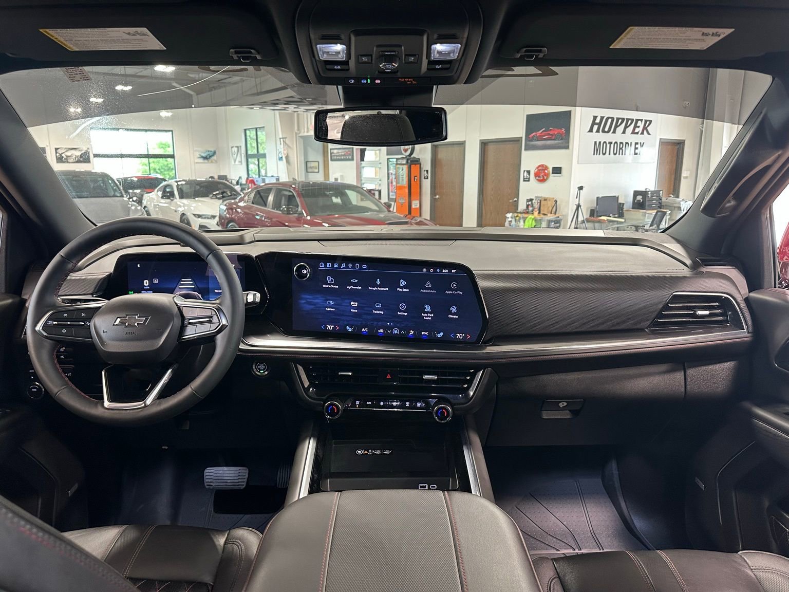 Used 2025 Chevrolet Tahoe RST w/ Comfort Package AWD/4WD image 18