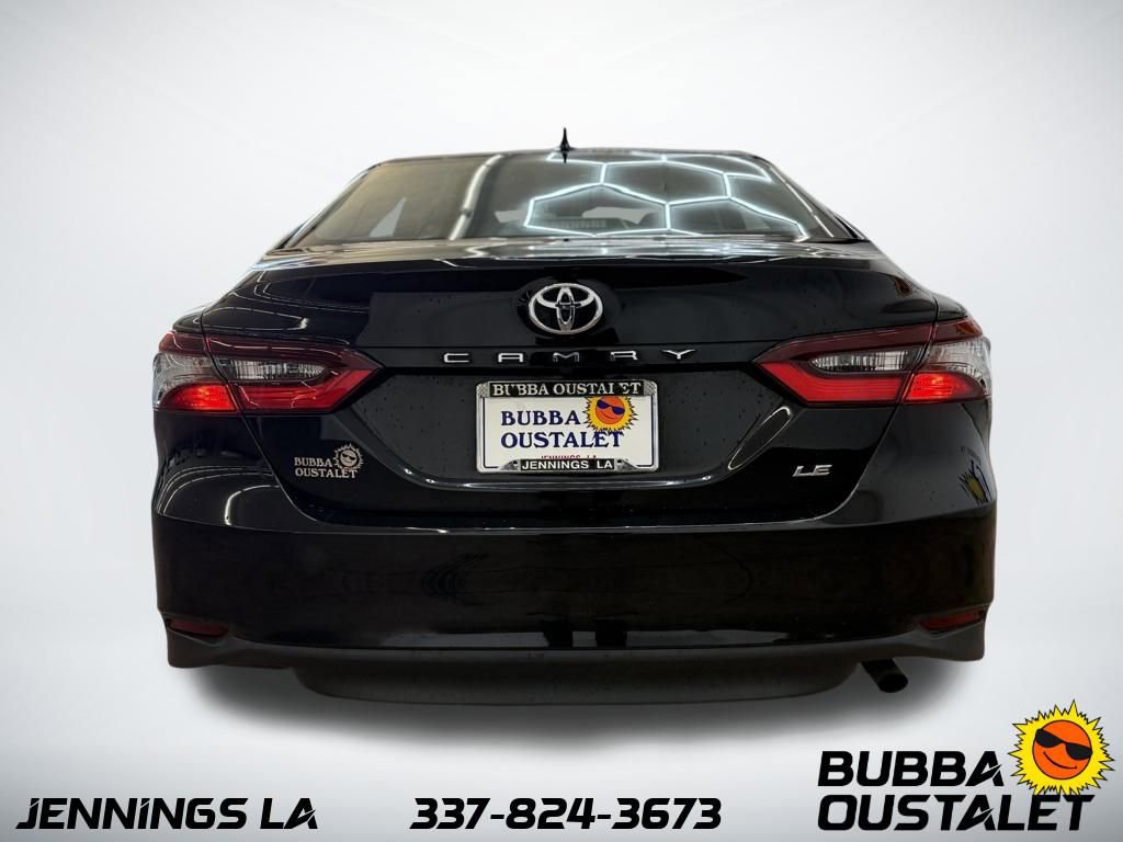 Used 2024 Toyota Camry LE image 4