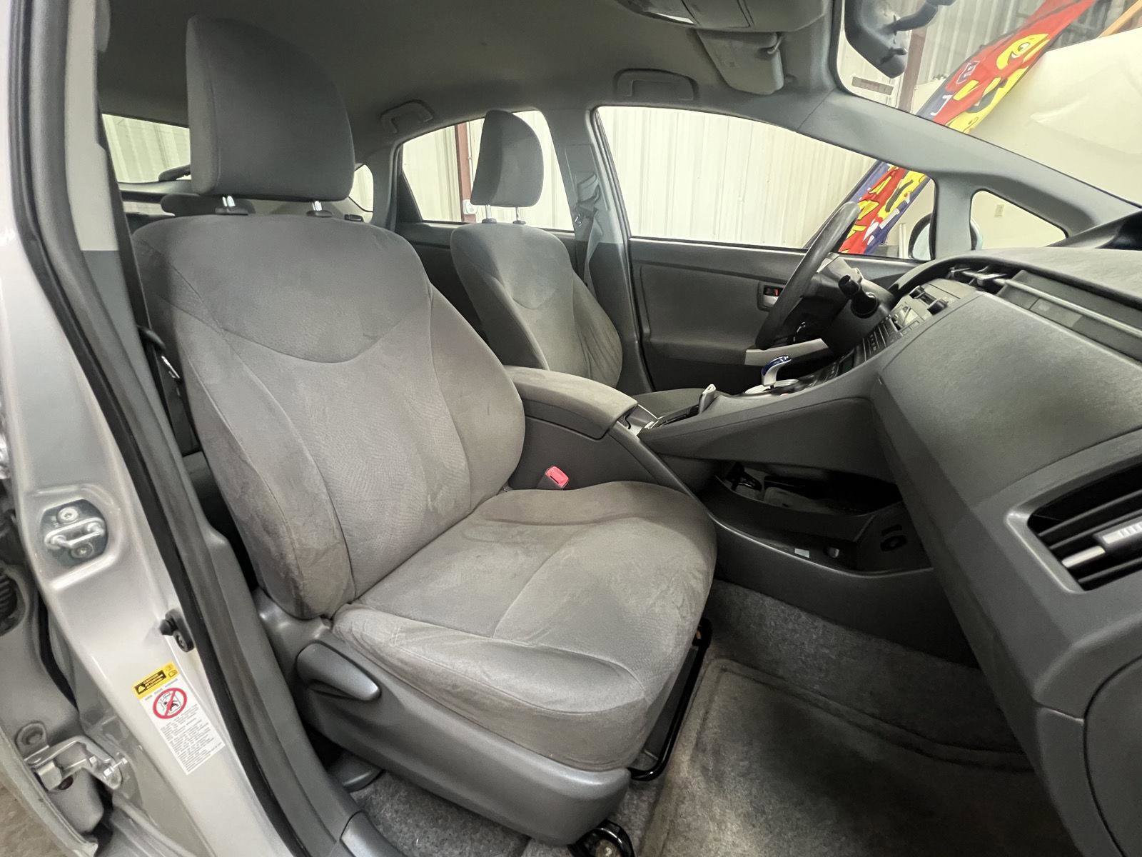 Used 2010 Toyota Prius Five image 5
