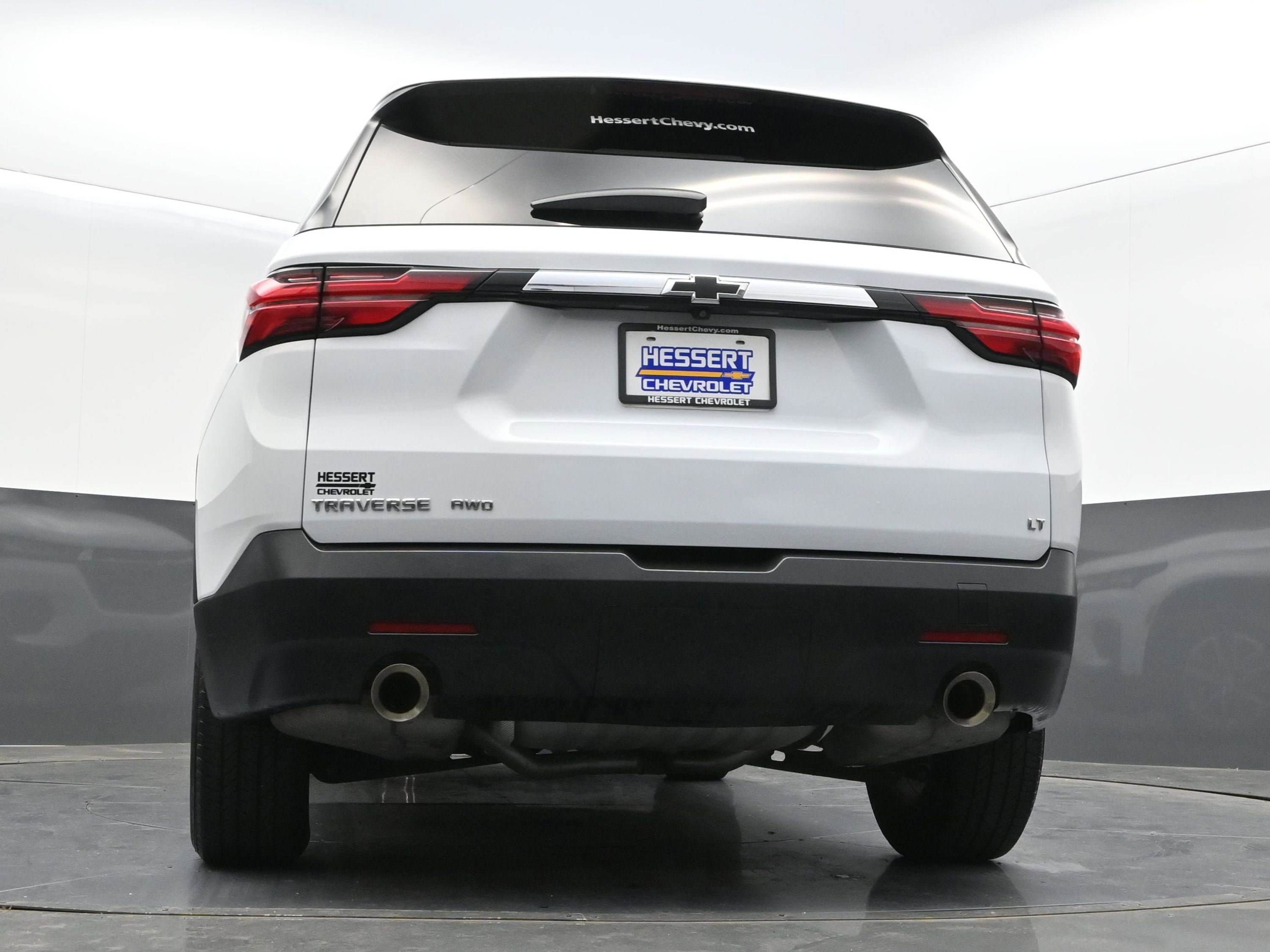 Used 2023 Chevrolet Traverse LT AWD/4WD image 42