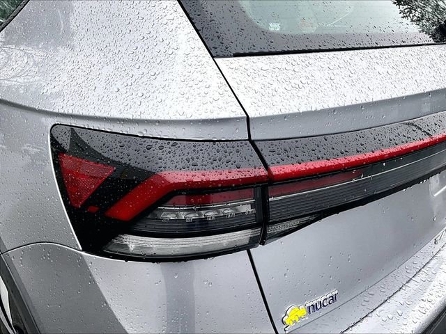 Used 2025 Volkswagen Taos S image 31