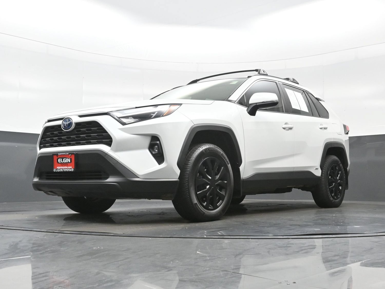 Used 2024 Toyota RAV4 XLE Premium AWD/4WD image 28