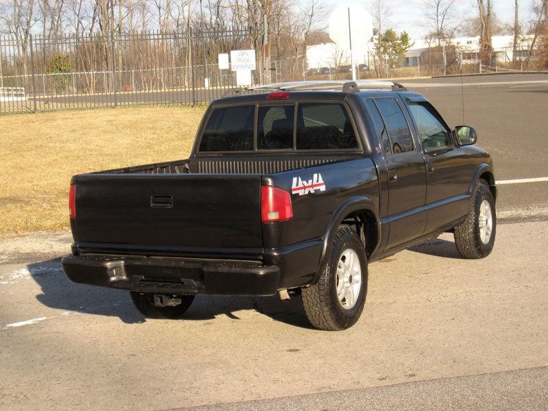 Used 2002 GMC Sonoma SLS w/ ZR5 Appearance Pkg image 12