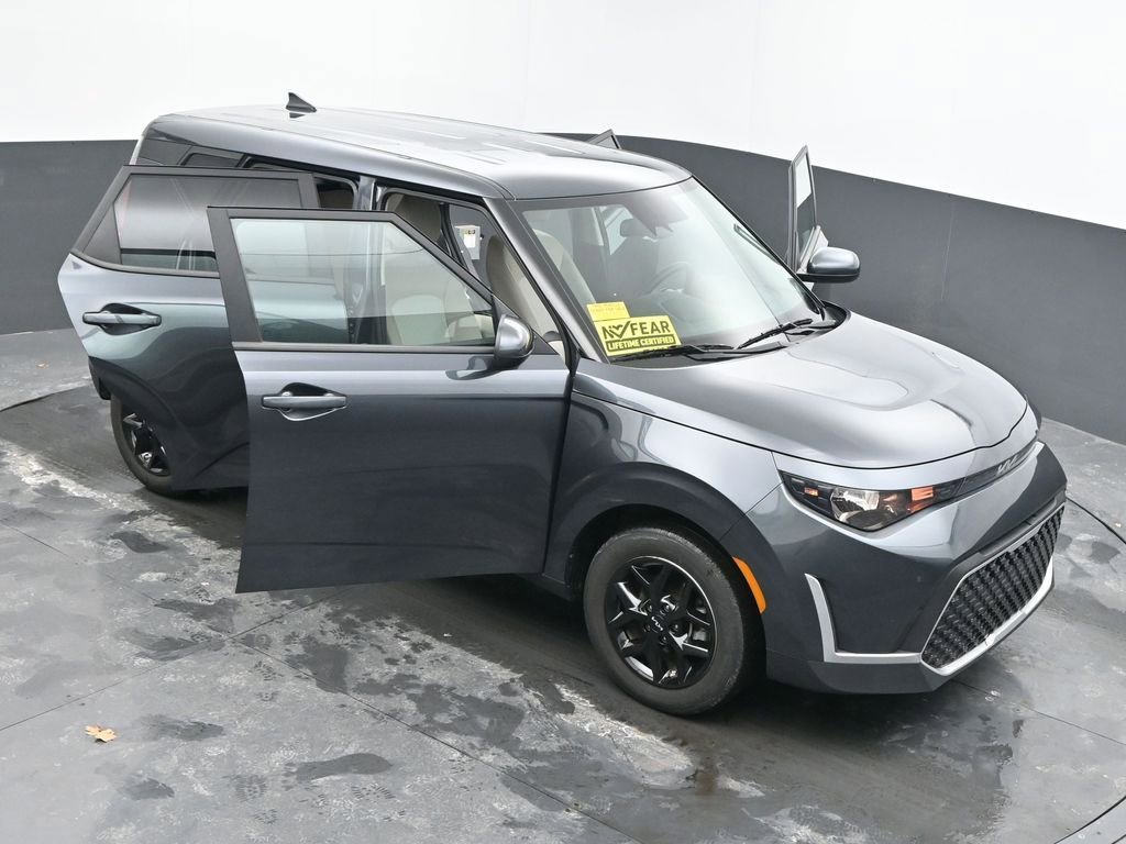 Used 2025 Kia Soul LX w/ LX Technology Package image 78