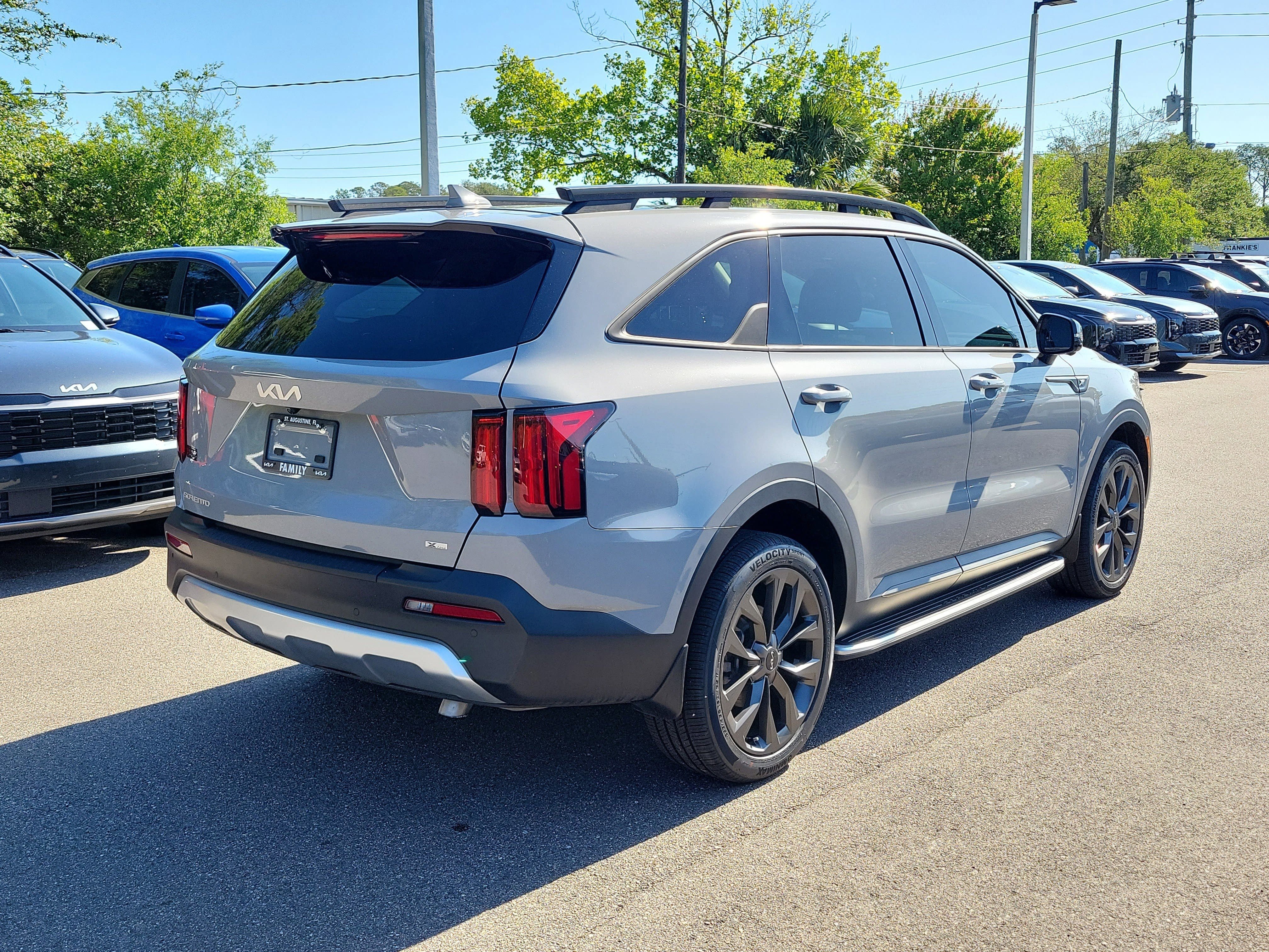 Certified 2023 Kia Sorento SX Prestige AWD/4WD image 6