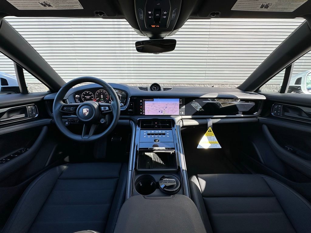 Used 2026 Porsche Panamera 4 image 6