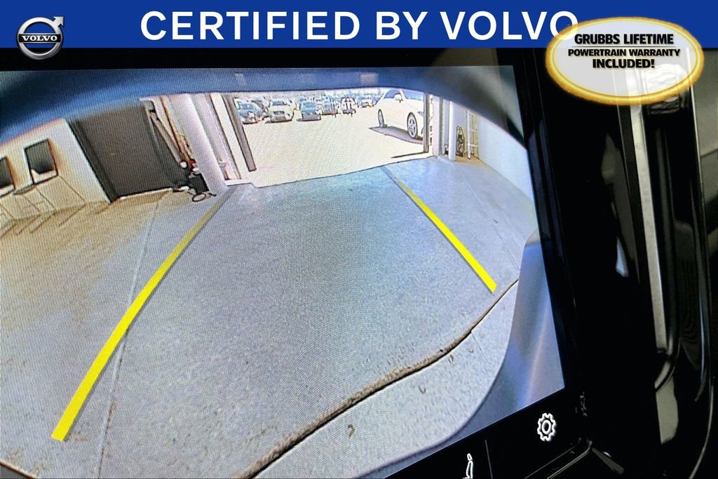 Used 2023 Volvo XC40 B5 Ultimate w/ Protection Package Premier image 30