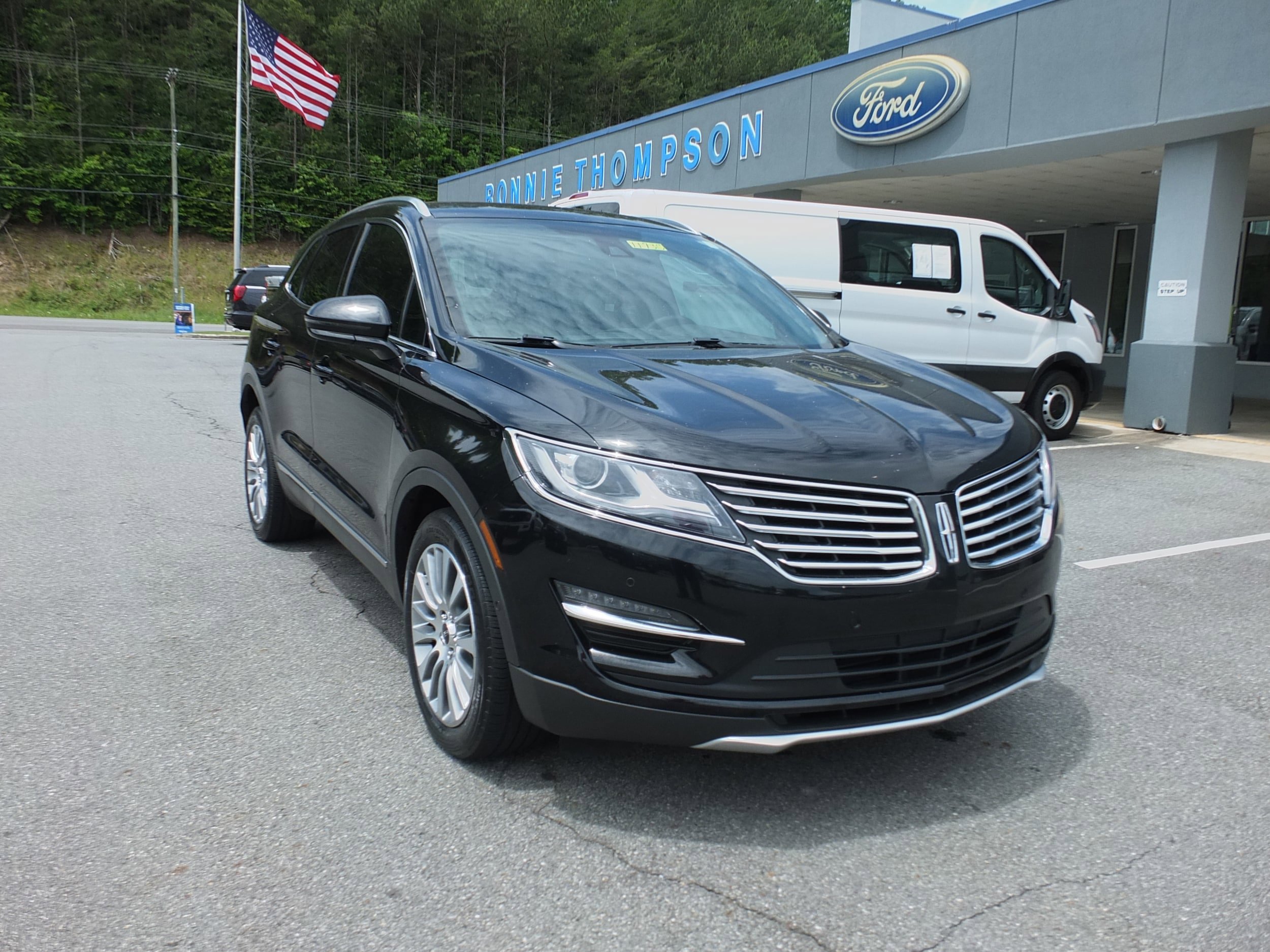 Used 2017 Lincoln MKC Reserve FWD video 1