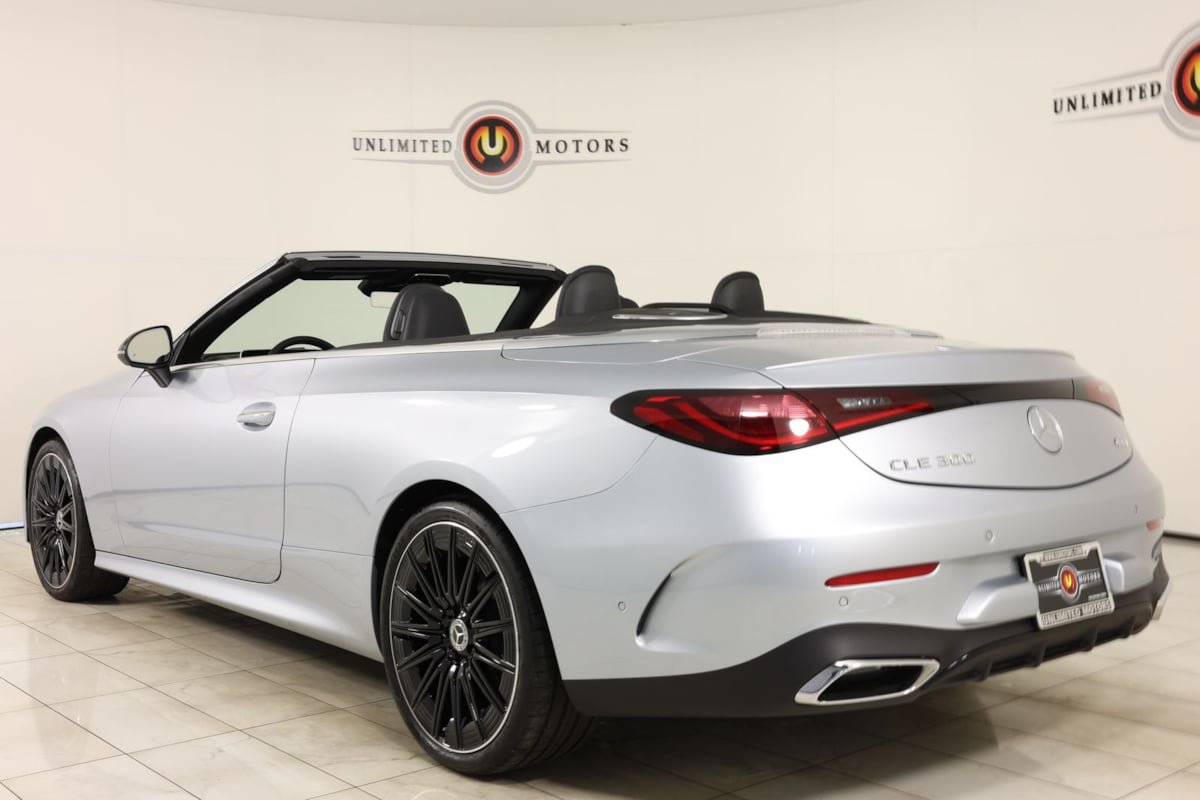 Used 2024 Mercedes-Benz CLE 300 4MATIC Cabriolet image 4