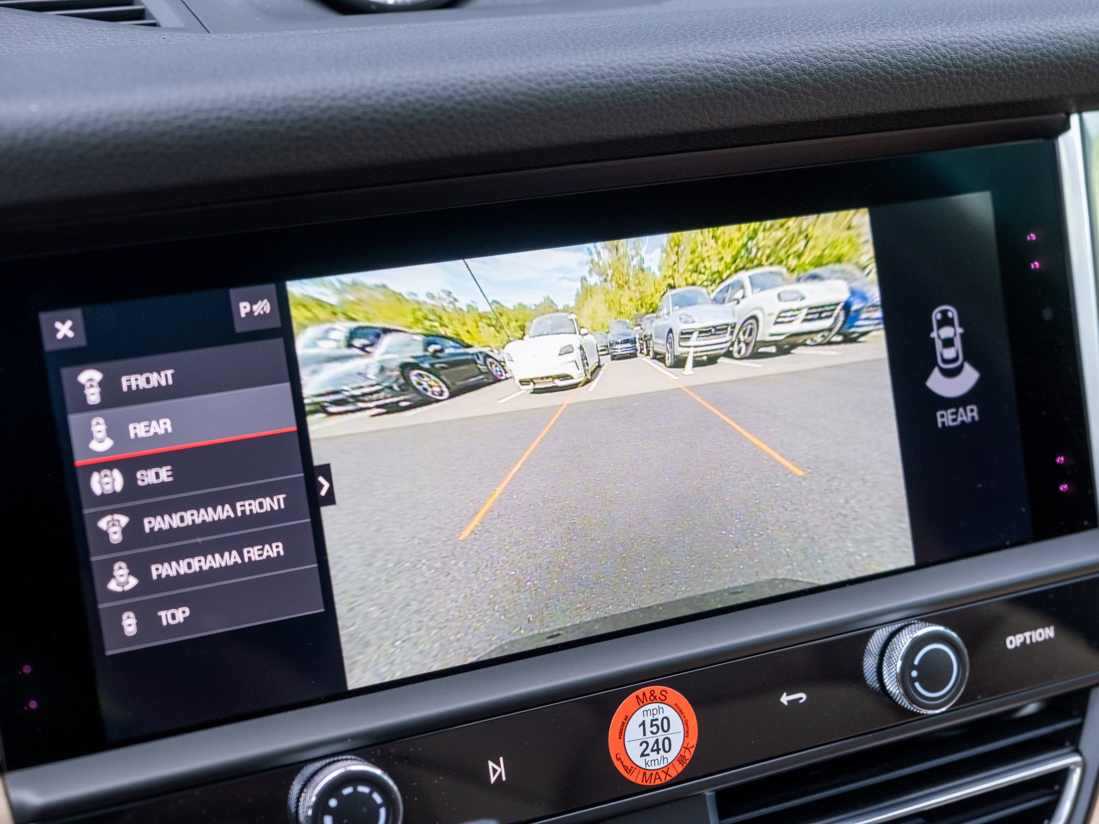 Certified 2025 Porsche Macan image 22