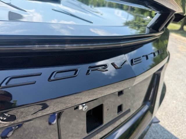 Used 2025 Chevrolet Corvette Stingray Premium Conv w/ Z51 Performance Package RWD image 5