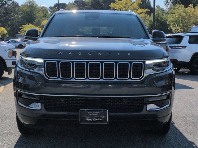 Used 2025 Jeep Wagoneer 4WD w/ Premium Group I image 8