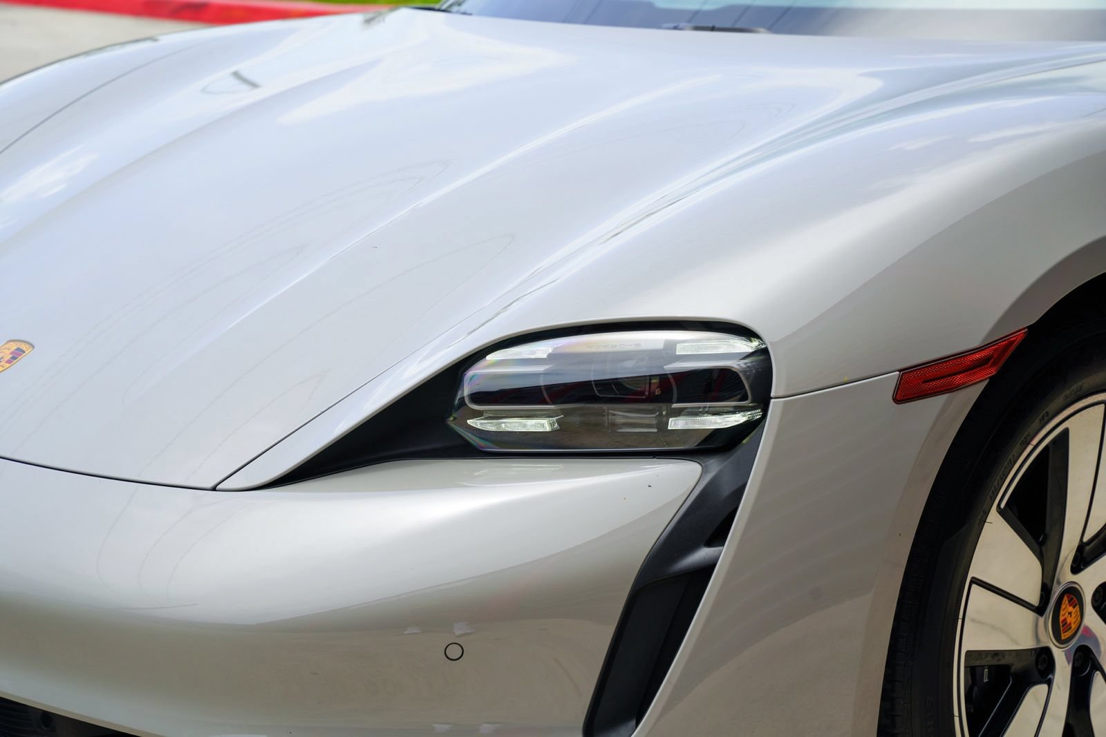 Used 2023 Porsche Taycan RWD image 3