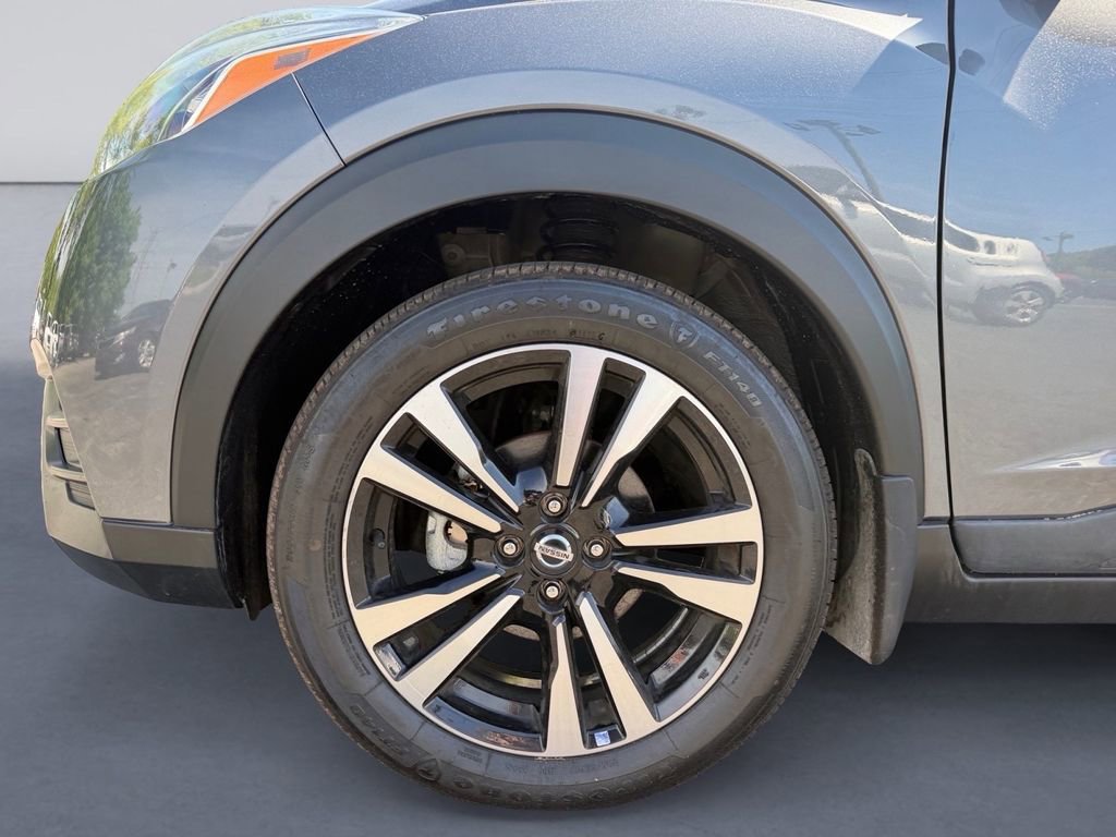 Used 2020 Nissan Kicks SV FWD image 9