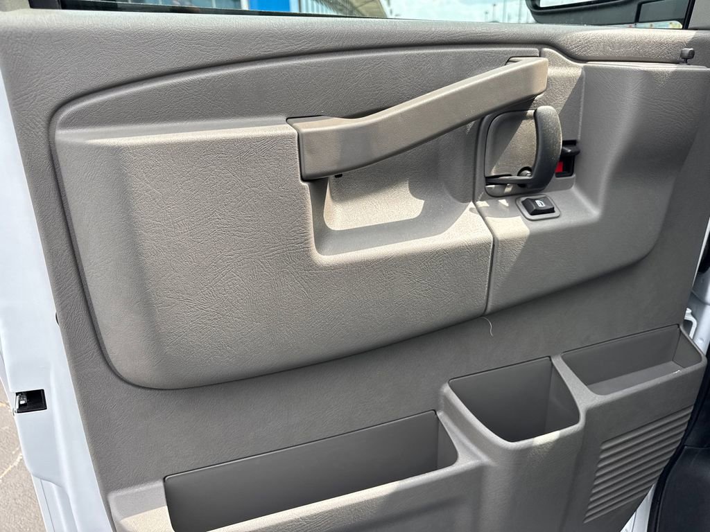 New 2025 Chevrolet Express 3500 w/ Driver Convenience Package RWD image 11