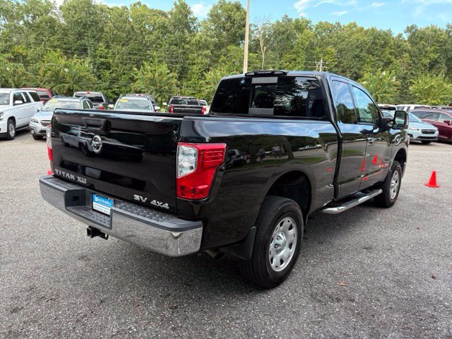 Used 2018 Nissan Titan SV AWD/4WD image 6