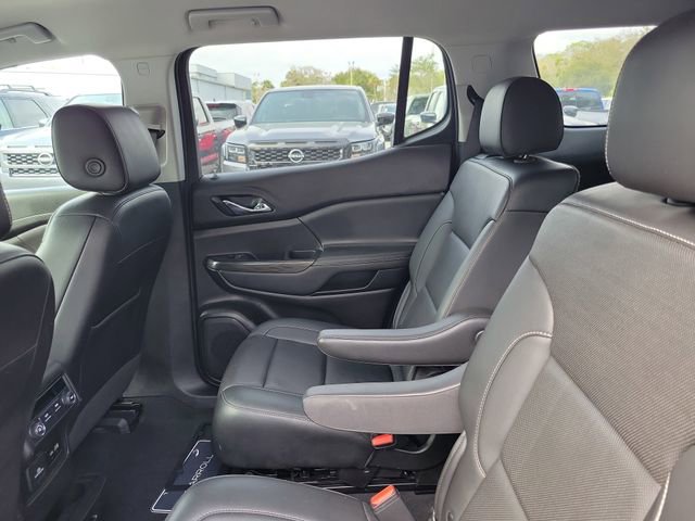 Used 2023 GMC Acadia SLT image 29