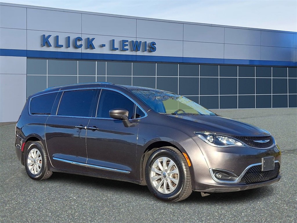 Used 2018 Chrysler Pacifica Touring-L