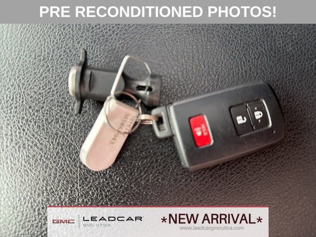 Used 2021 Toyota 4Runner Nightshade image 25