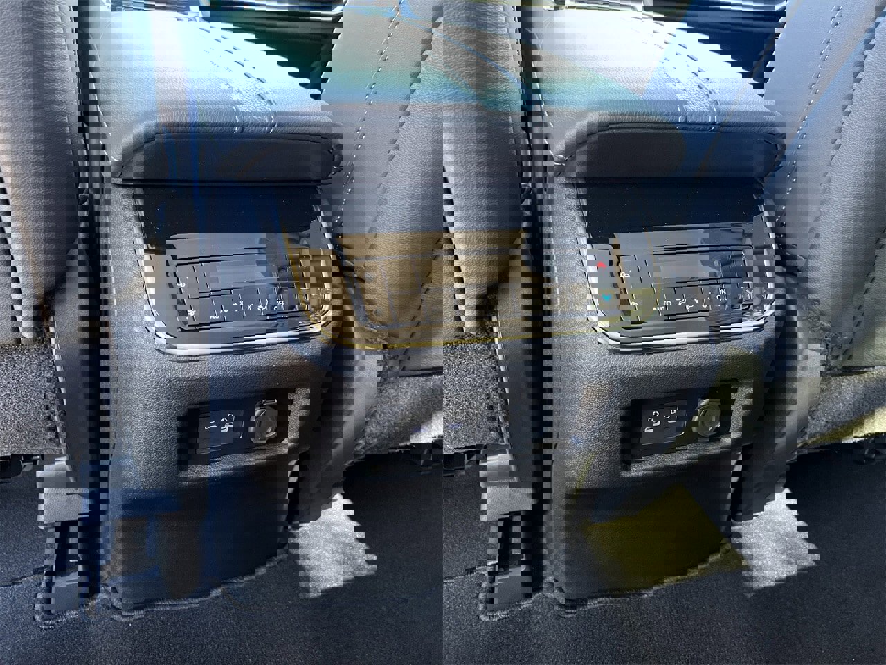 Certified 2025 Nissan Armada SV image 22