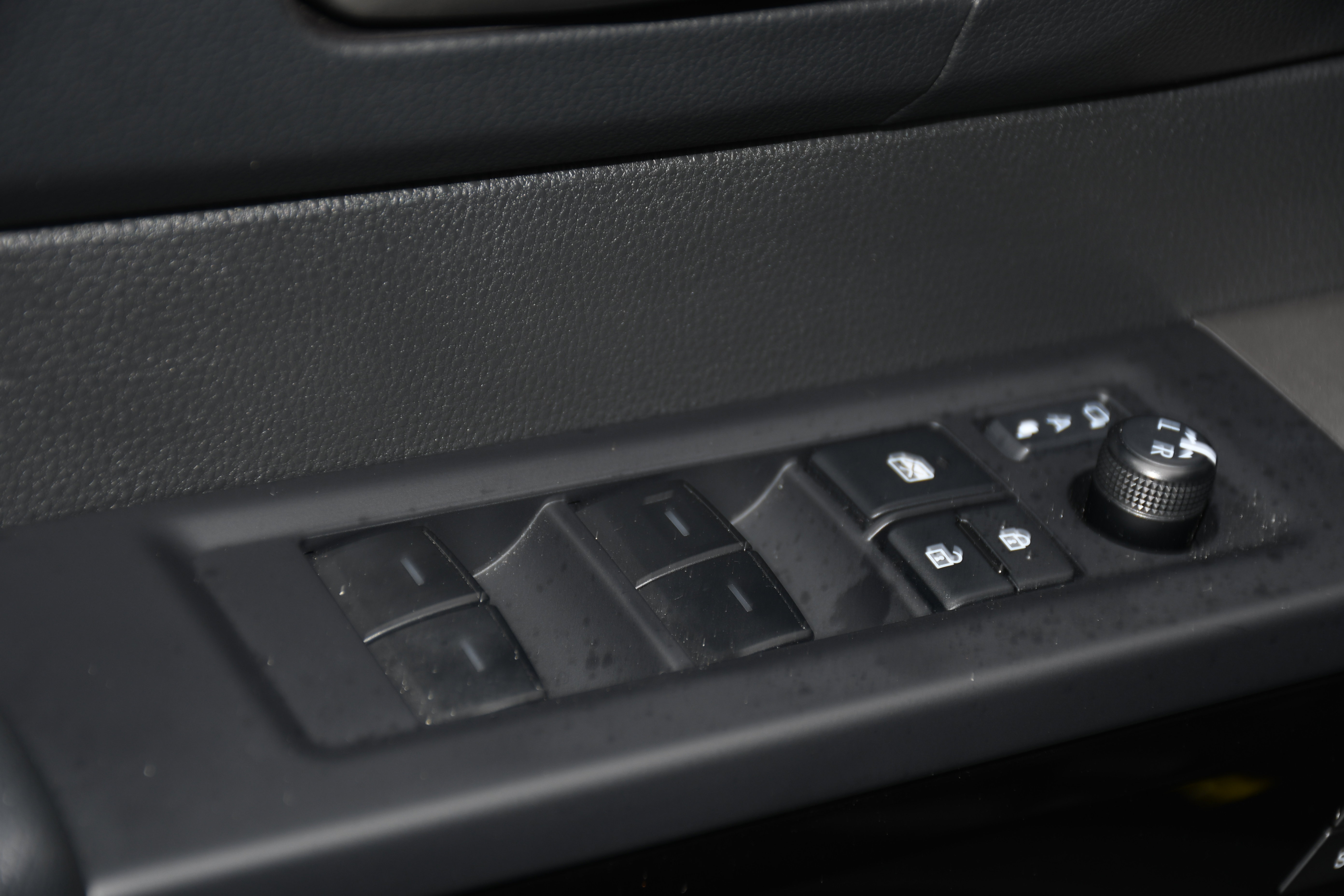 Used 2025 Toyota Tundra Limited image 10