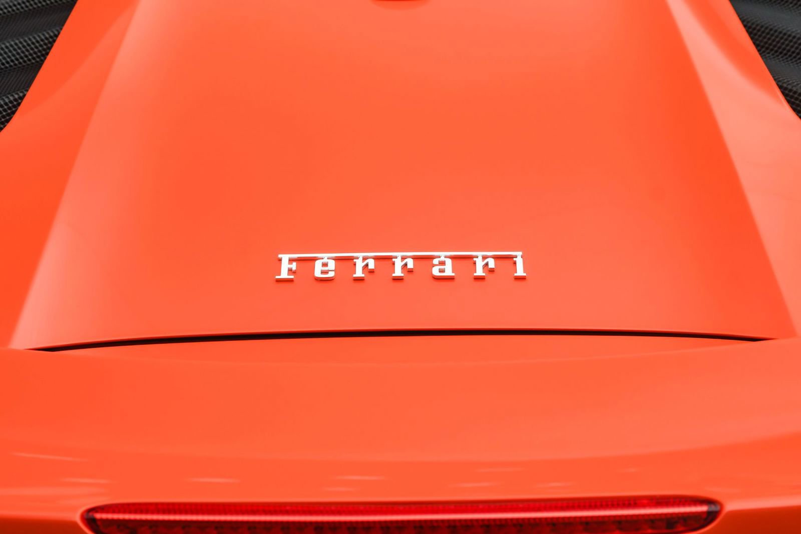 Used 2019 Ferrari 488 Spider image 23