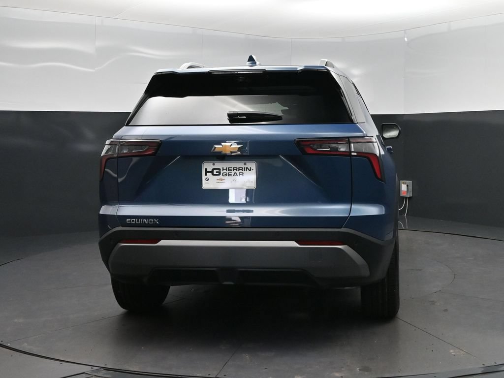 New 2027 Chevrolet Equinox LT w/ Convenience Package II FWD image 6
