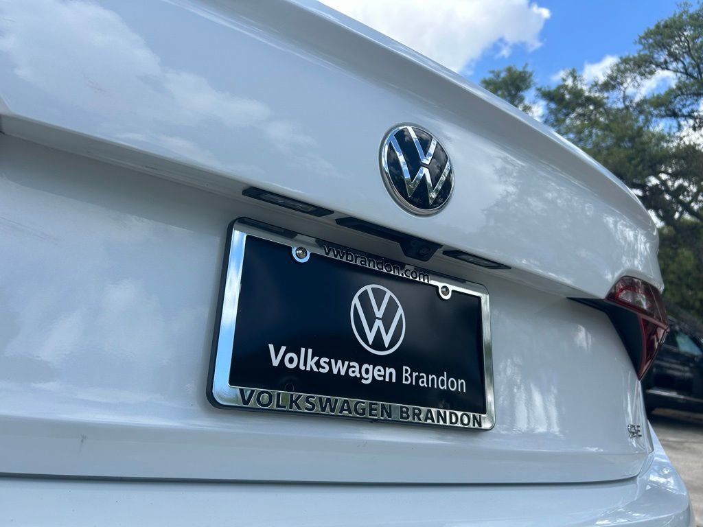 Used 2023 Volkswagen Jetta SE image 44