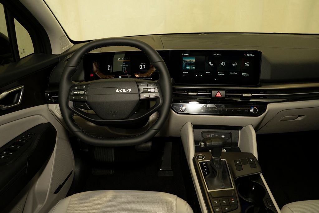 New 2026 Kia Sportage EX w/ EX Panorama Roof Package FWD image 8