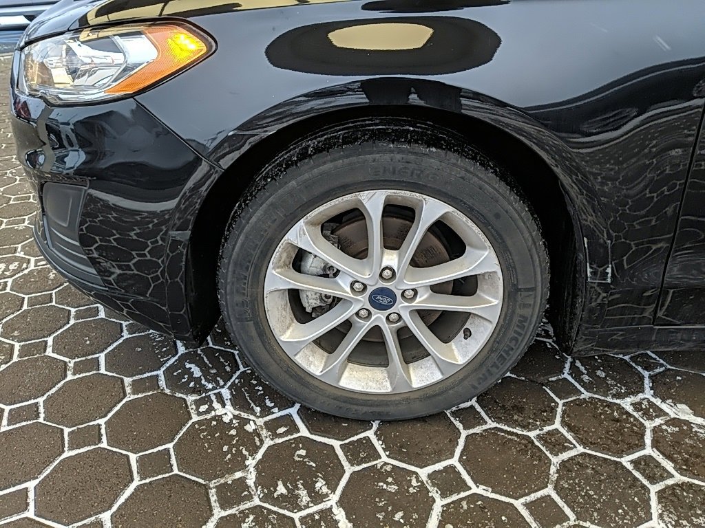 Used 2020 Ford Fusion SE image 6